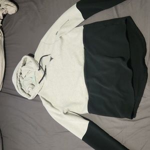 Hollister colorblock hoodie with zipper pockets